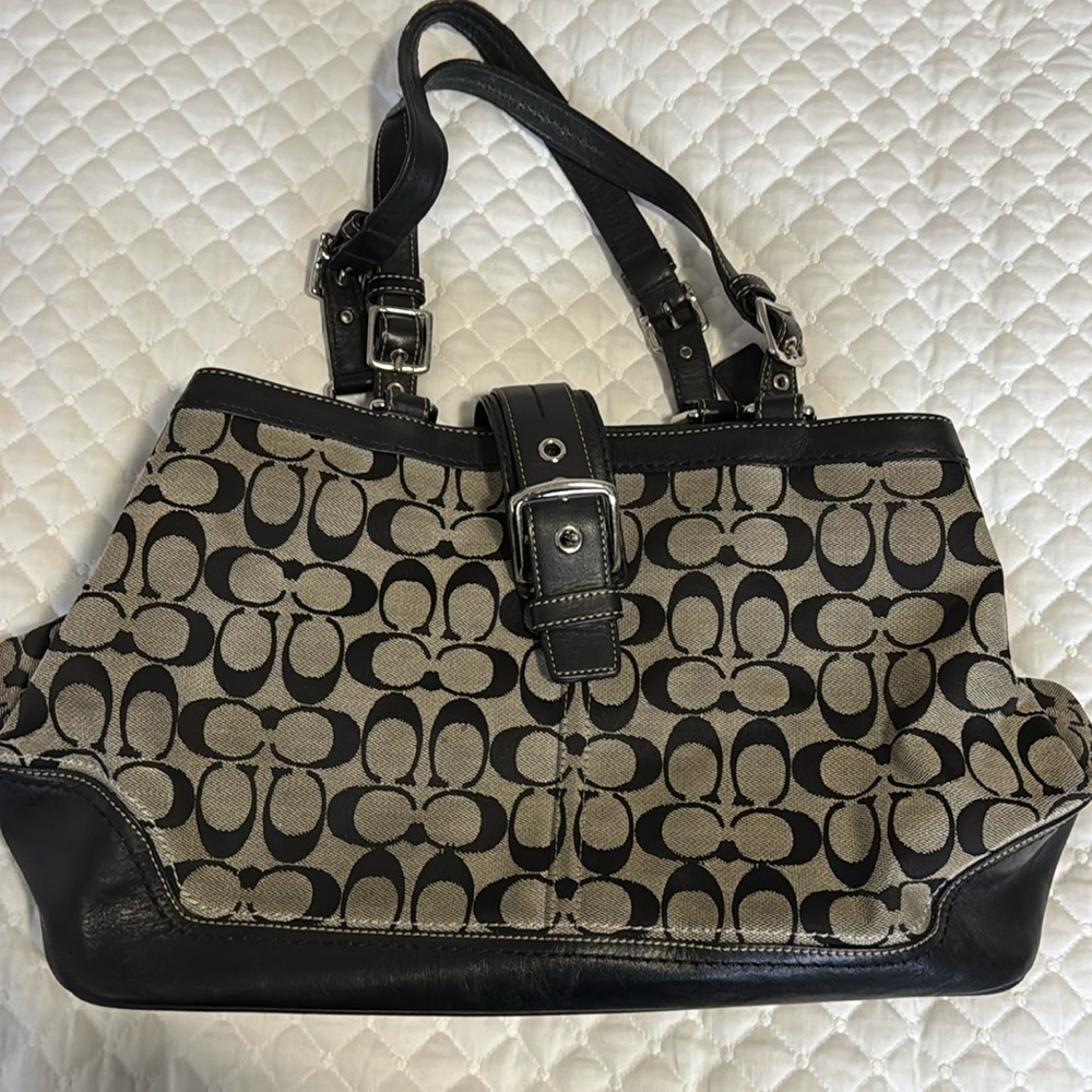 Coach Classic Pattern Shoulder Tote